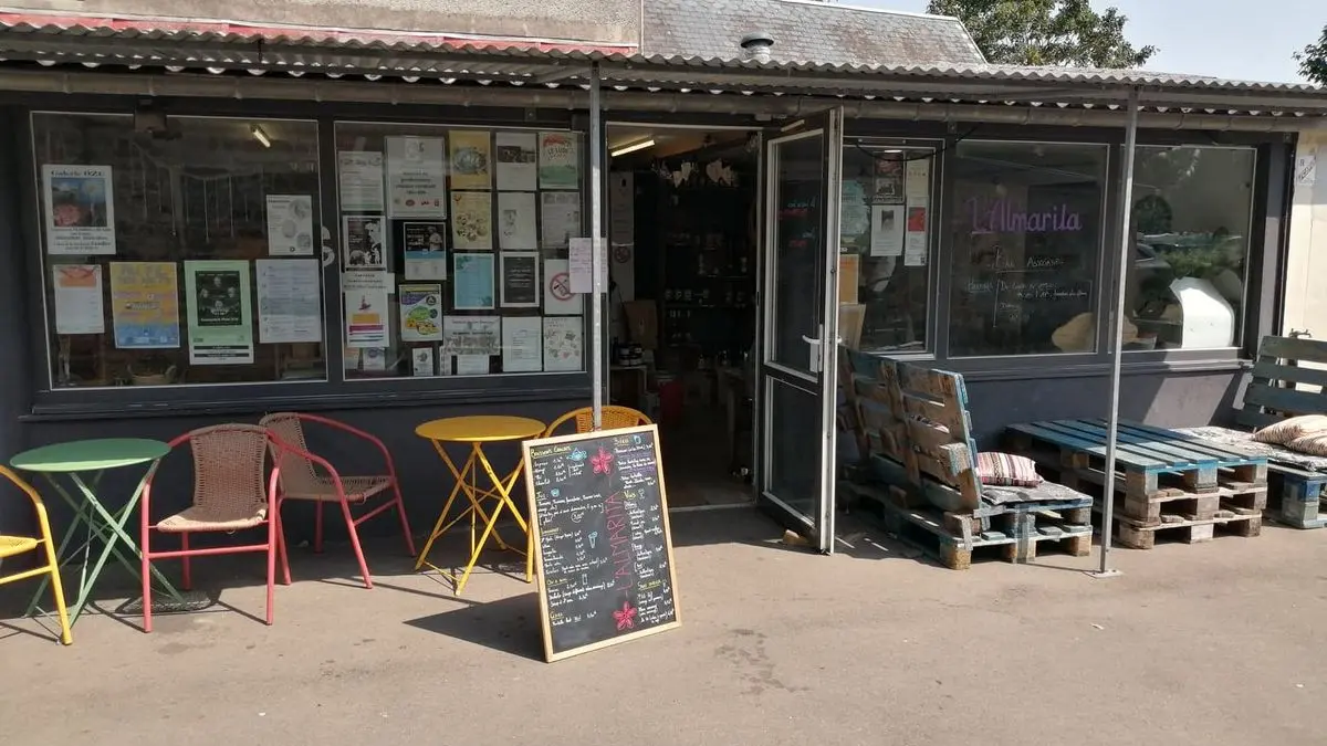 carolles-bar-associatif-almarita-0