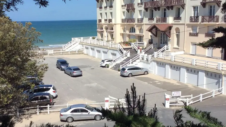 donville-les-bain-meuble-sur-la-plage-2