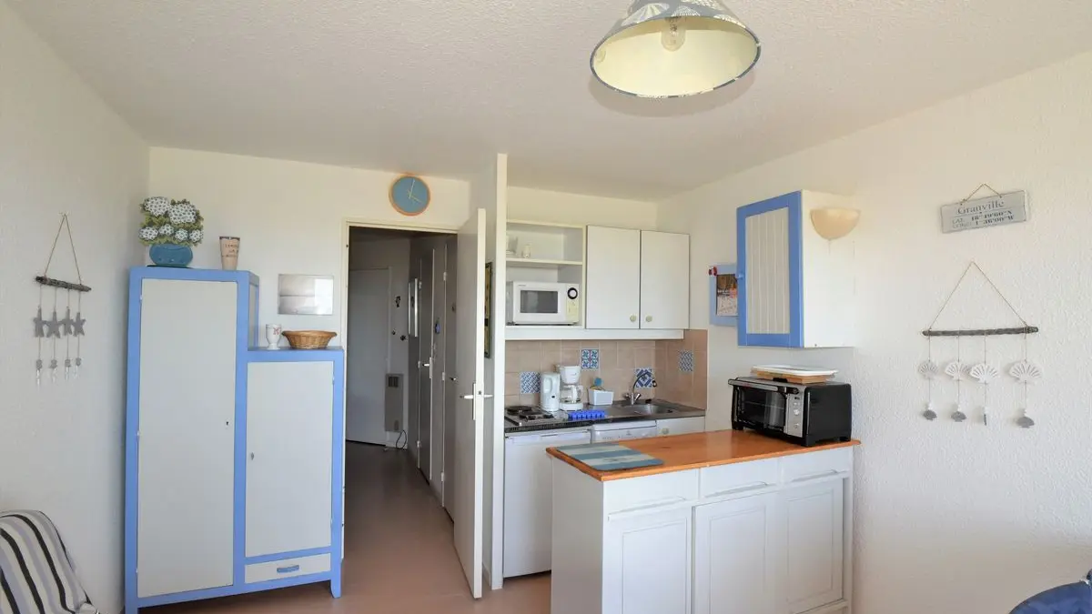 donville-les-bains-meuble-miramar-3