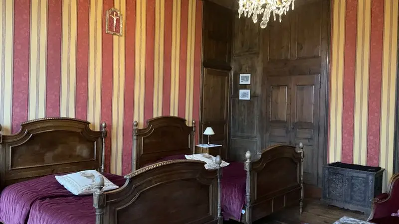 equilly-chambre-de-l-amiral-2