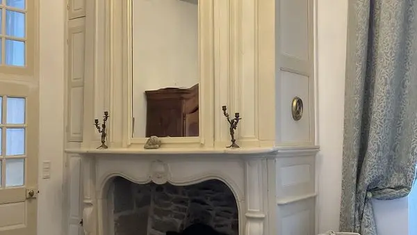 equilly-chambre-de-la-roseraie-2