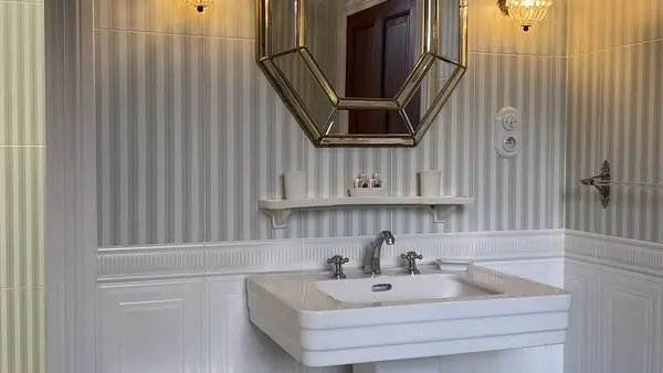 equilly-chambre-de-la-roseraie-5