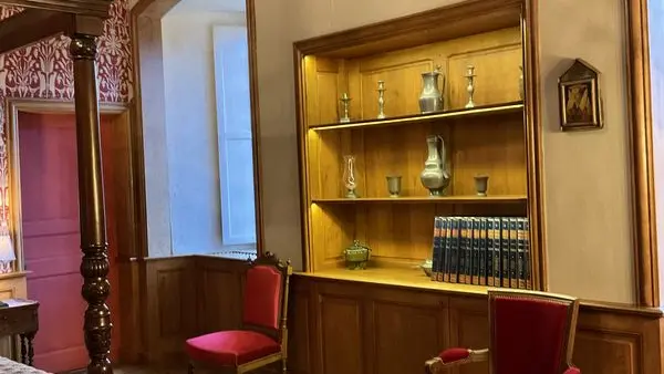 equilly-chambre-de-la-tour-2
