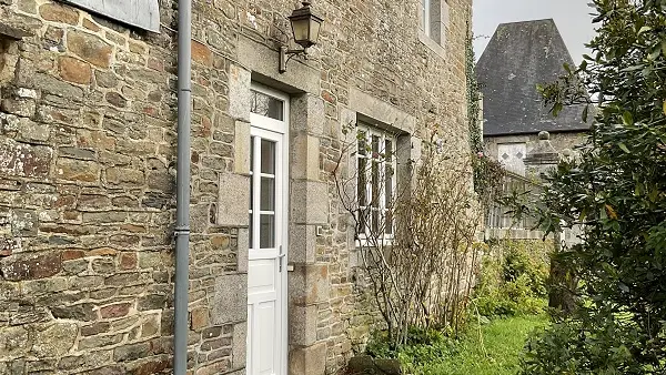 equilly-pavillon-sainte-anne-0