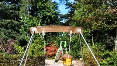 equipements de loisirs coutances aire de jeux jardin des plantes (4)