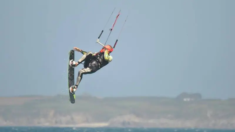 gouville-sur-mer-pole-kite-surf-normandie (1)