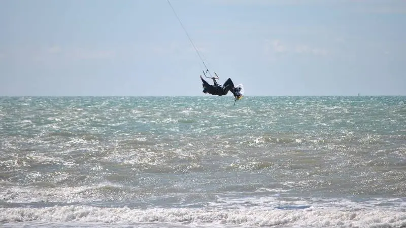 gouville-sur-mer-pole-kite-surf-normandie (15)