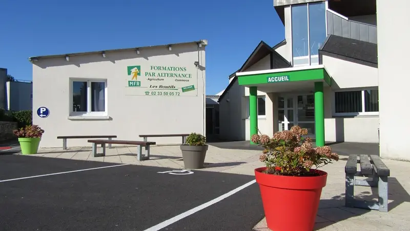 granville-maison-familiale-rurale-les-routils (1)