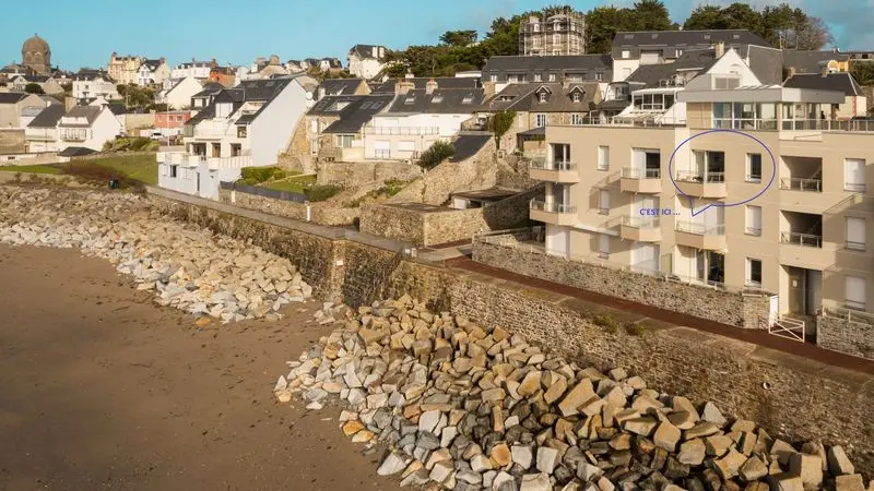 granville-meuble-front-de-mer-vue-exceptionnelle-7