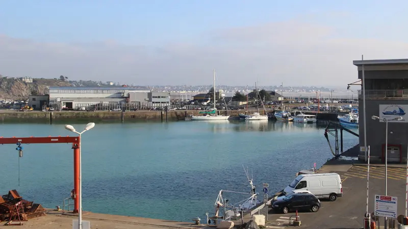 granville-meuble-la-vigie-sur-le-port-7