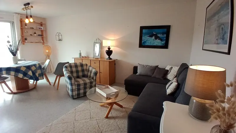 jullouville-duplex-les-pieds-dans-leau-1