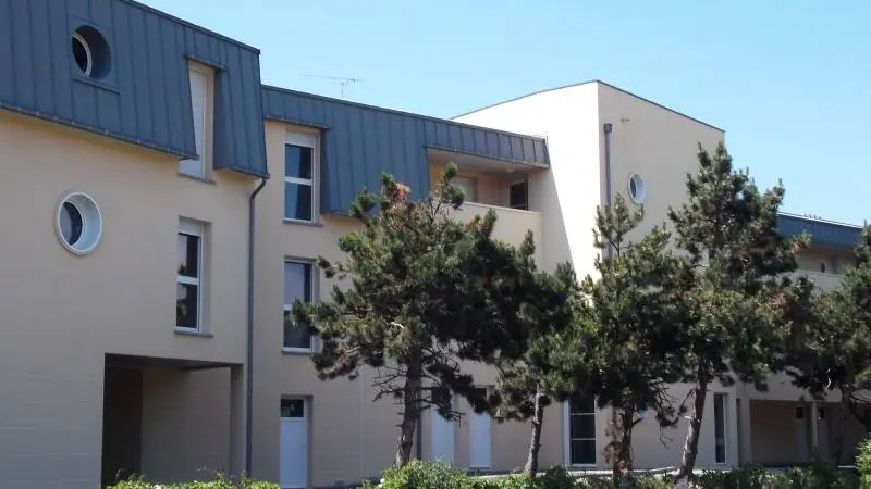 jullouville-meuble-villa-marine-2