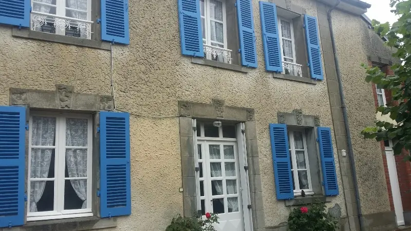 location-sauvet-brehal