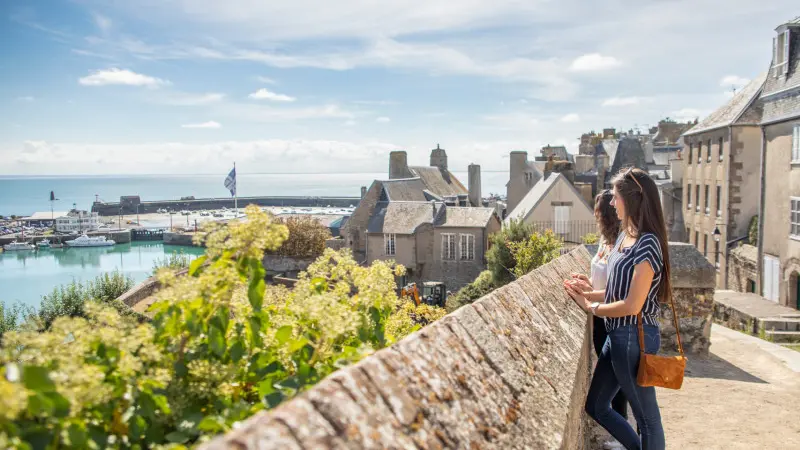Remparts sud de la Haute Ville de Granville