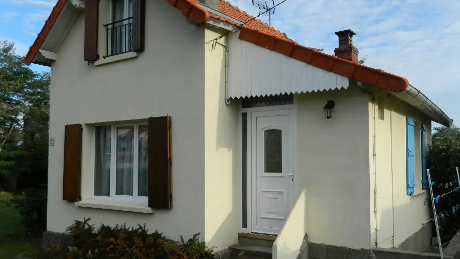 saint-martin-de-brehal-meuble-villa-beau-sejour-1