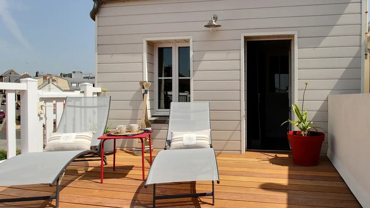 saint-pair-sur-mer-la-cabine-de-la-baie-13