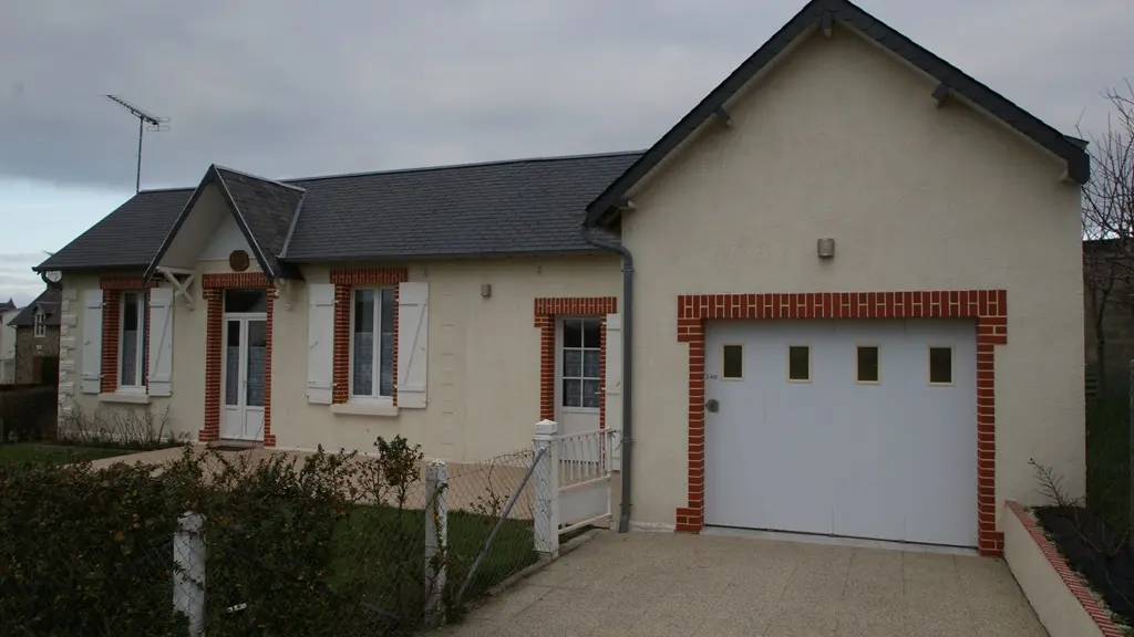 saint-pair-sur-mer-meuble-laronde-1