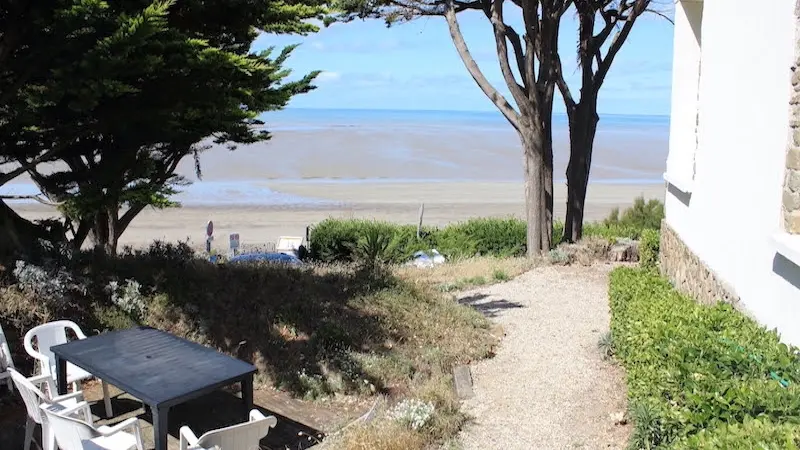 saint-pair-sur-mer-meuble-villa-les-ondes-17