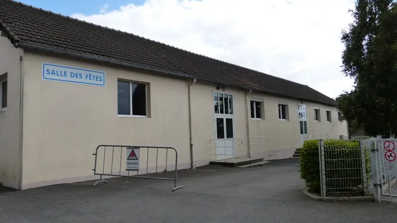 salle des fêtes courcy (2)