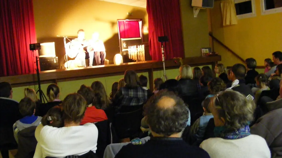 salle des fêtes de saint aubin du perron (2)