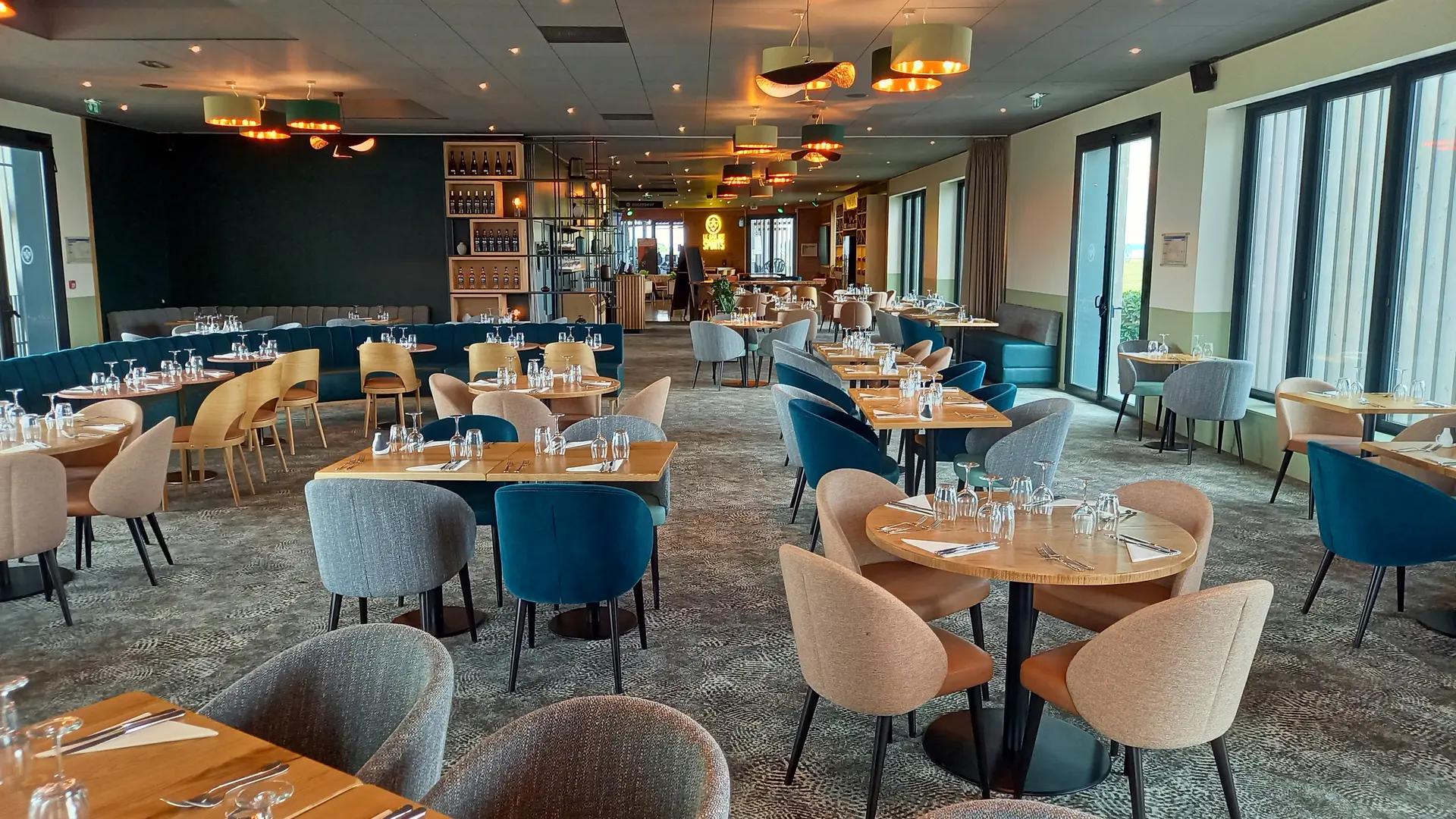 Le Comptoir Joa - Casino Lac du Der Giffaumont-Champaubert