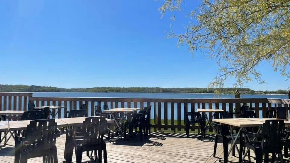 Les Terrasses Gourmandes - Presqu'île de Champaubert