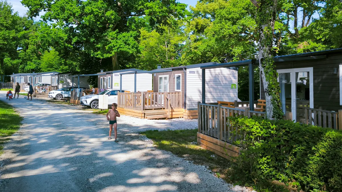 allée des mobilhomes