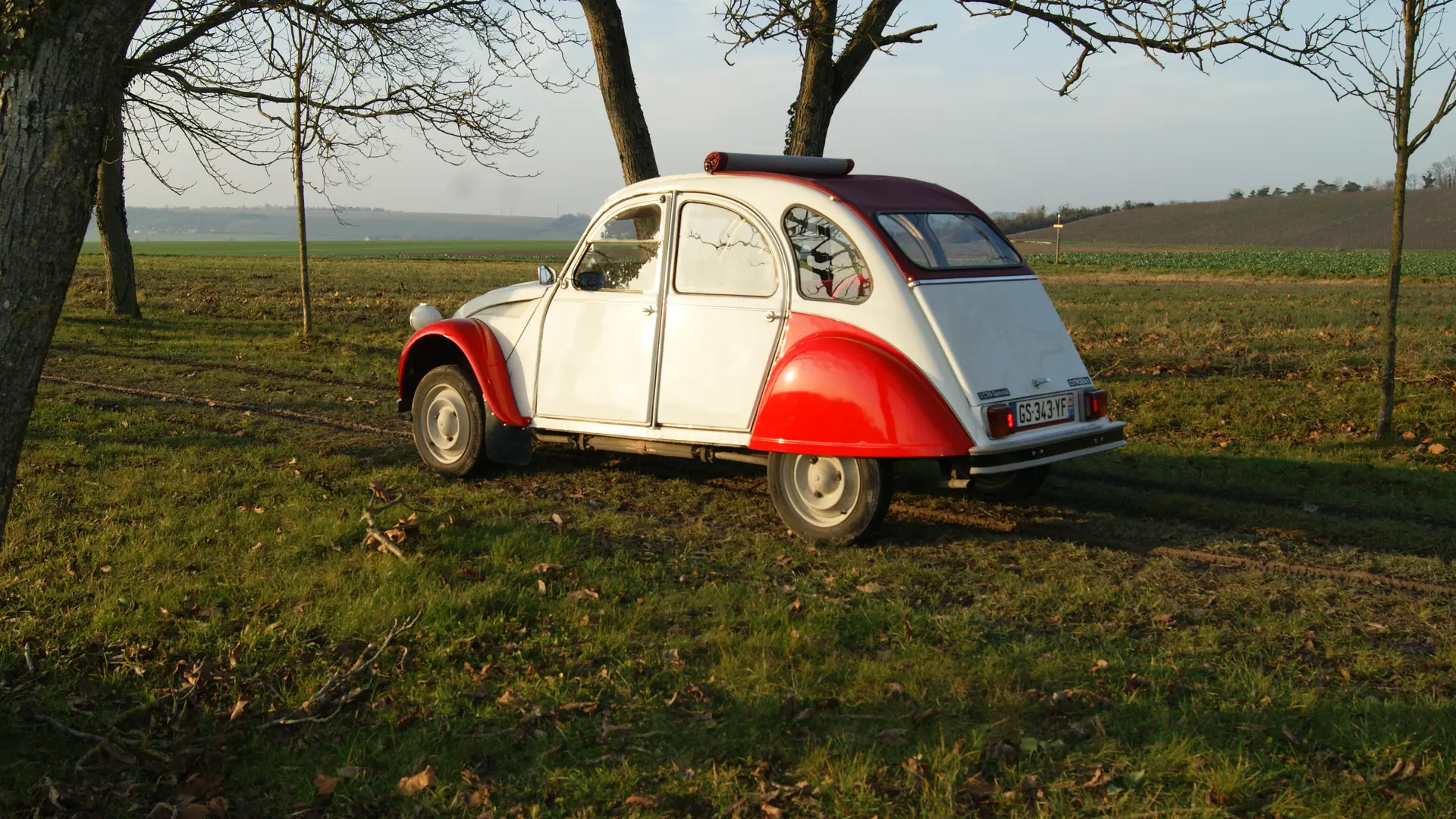 Champagne Rétro Tour - 2 CV - 2e modèle
