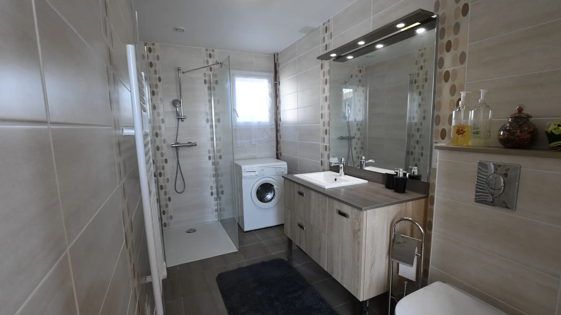 Gite Le Courlis - Outines - salle de bains1