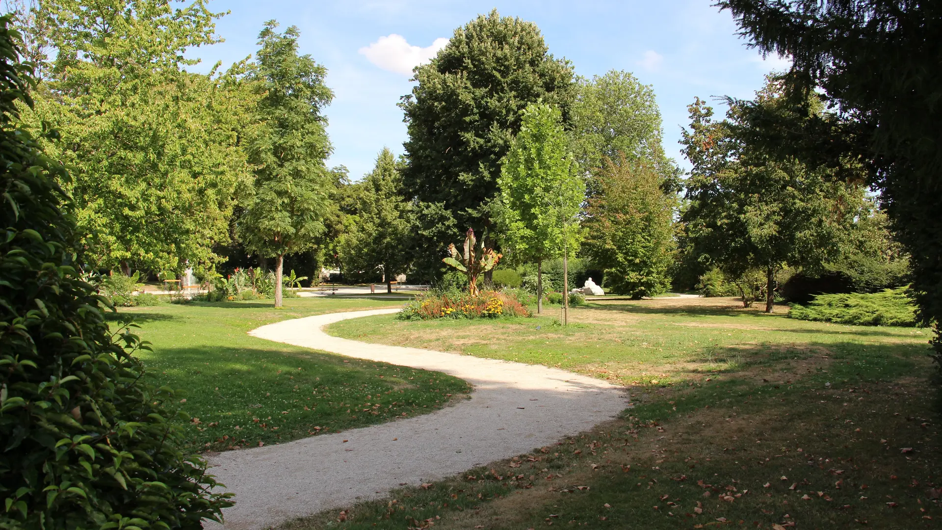 Allée Jardin de l'Hôtel de Ville - Vitry le François