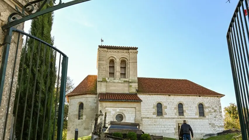 eglise-de-baconnes-1