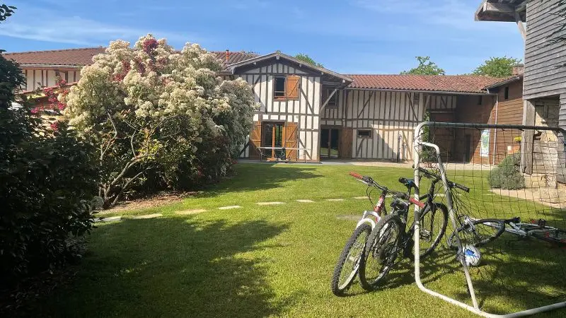 Arrière de la maison et second jardin