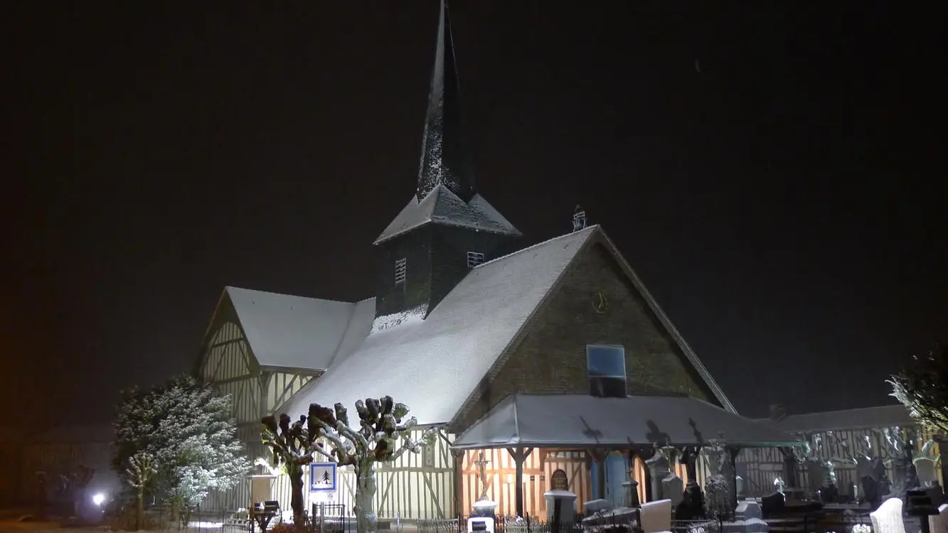 EGLISE OUTINES SOUS LA NEIGE