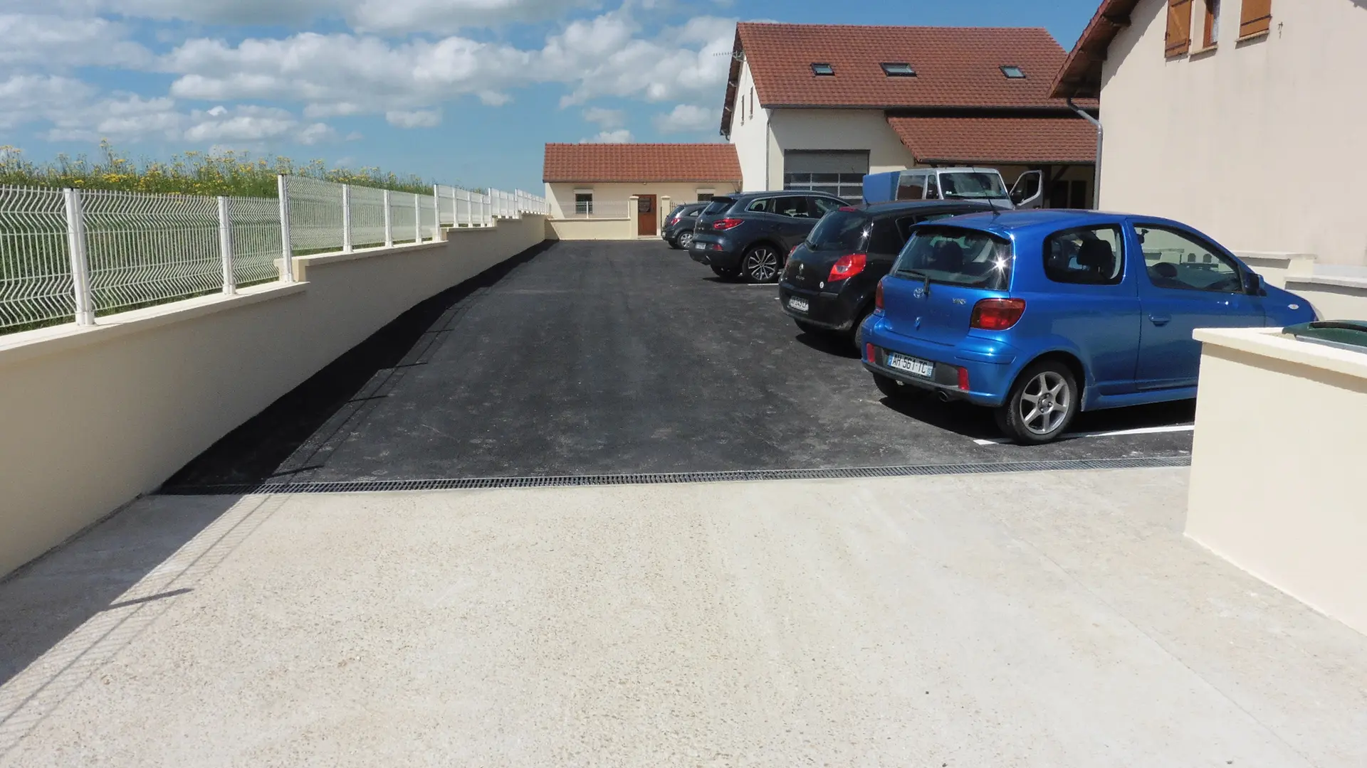 LOGIS DU DER - parking privé