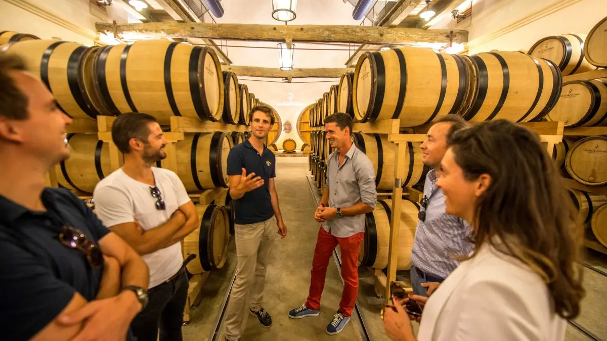 a-la-francaise-champagne-barrels