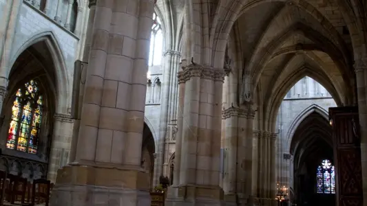 basilique-notre-dame-epine-interieur