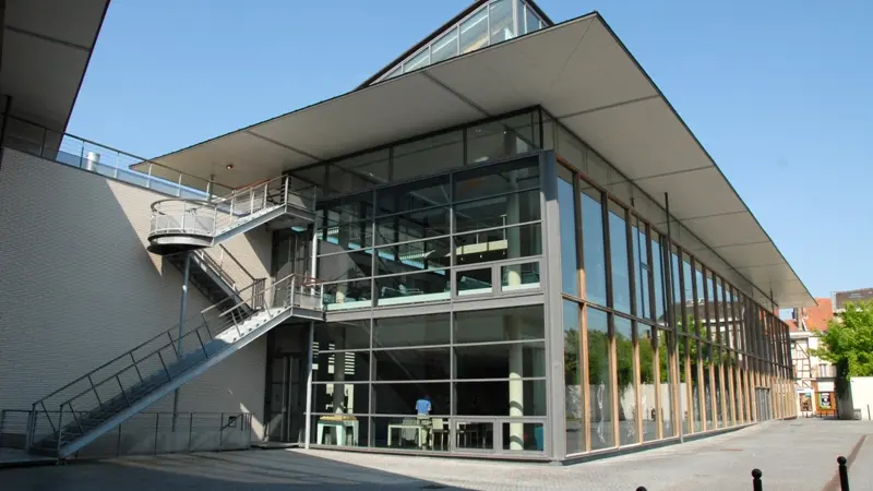 bibliotheque-municipale-pompidou-chalons-en-champagne-exterieur © Christophe Manquillet