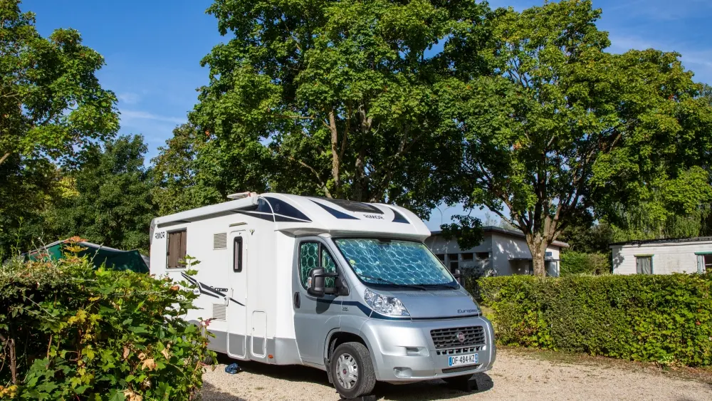 camping-chalons-terracamps-emplacement-camping-car