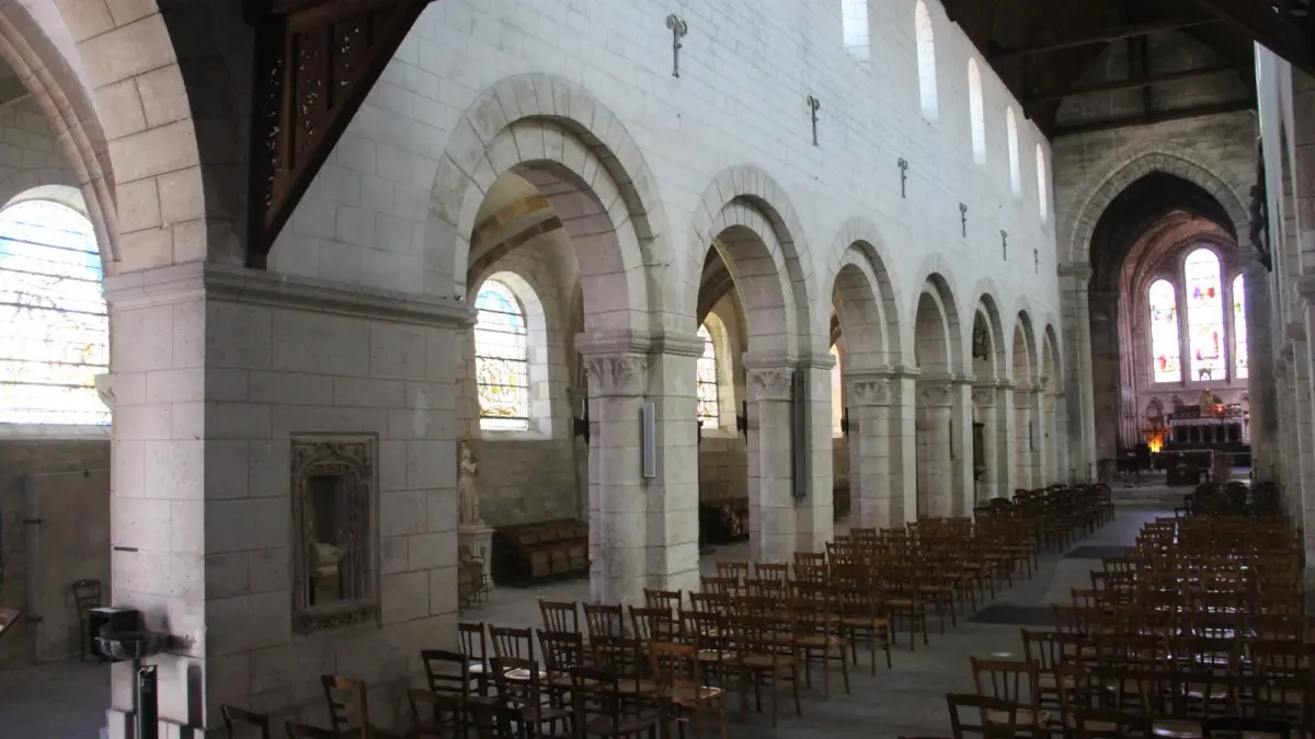 eglise-saint-jean-interieur-2