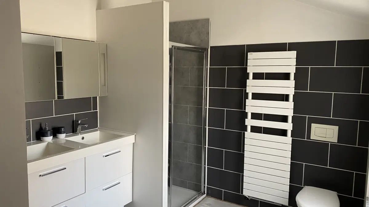 gite-a-l-ombre-d-armandii-chalons-salle-de-bain-1