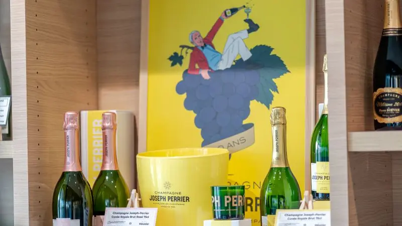 hotel-akena-chalons-boutique-accueil