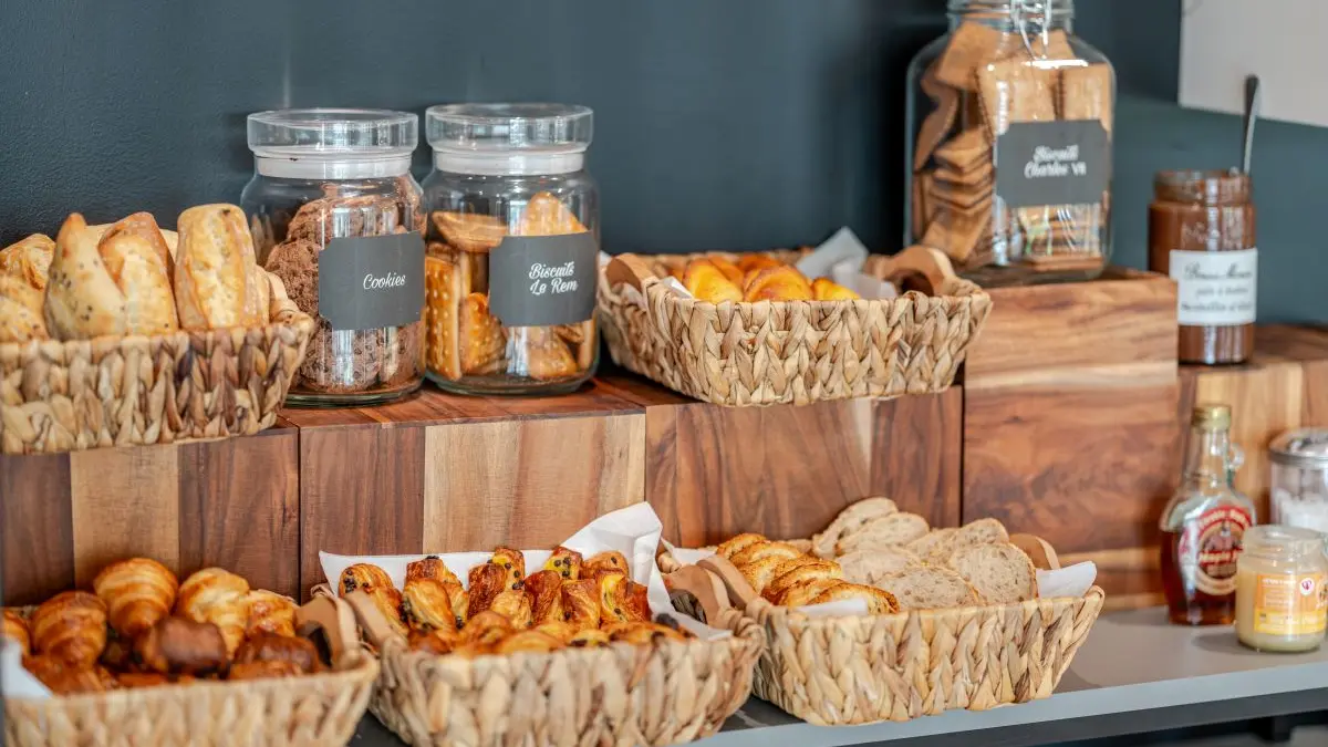 hotel-akena-chalons-petit-dejeuner-buffet