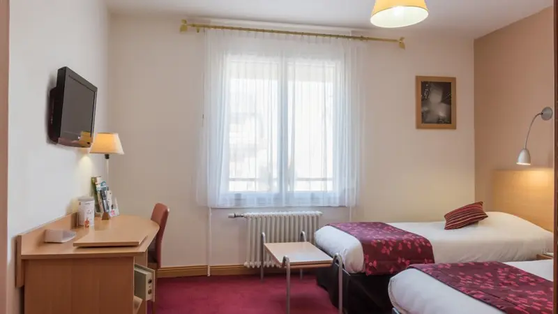 hotel-bristol-fagnieres-chalons-chambre-3