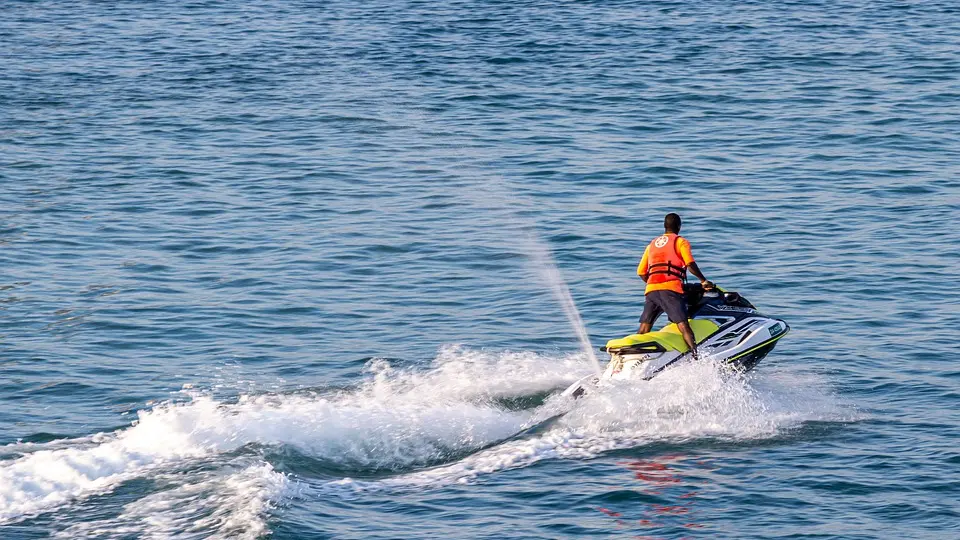 jet-ski