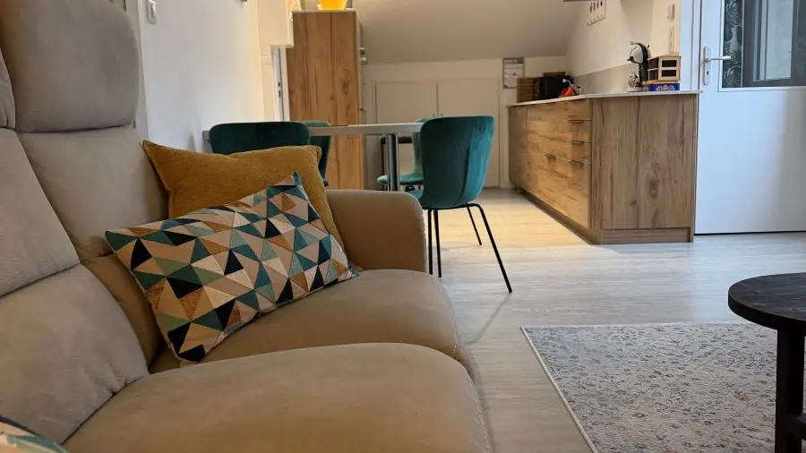 la-belle-cachette-salon