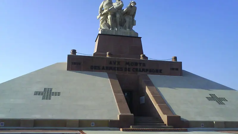 Monument de Navarin - Souain Perthes les Hurlus