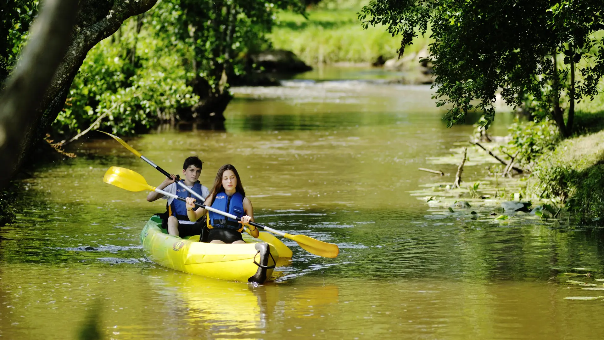 Canoe Kayak - Parc de losirs de la Colmont Gorron - 53