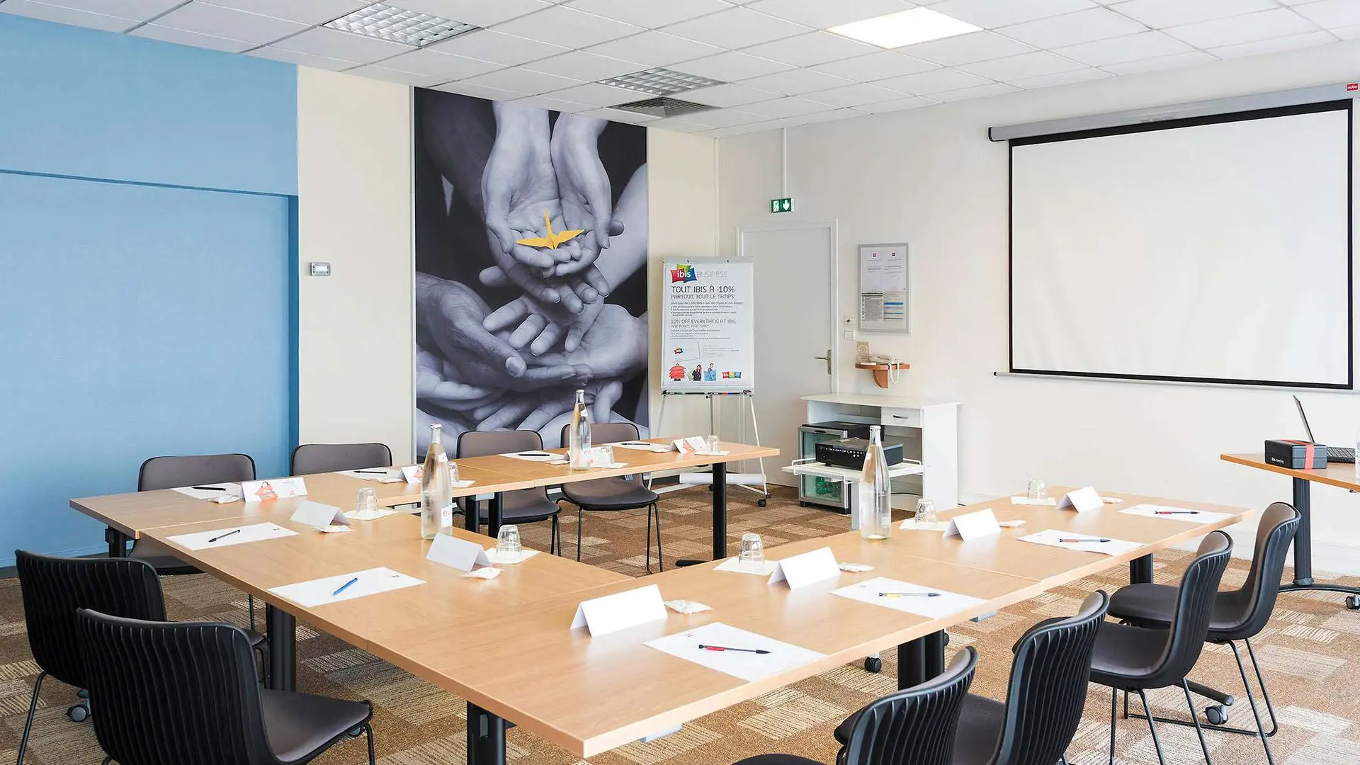 Salle de réunion 008