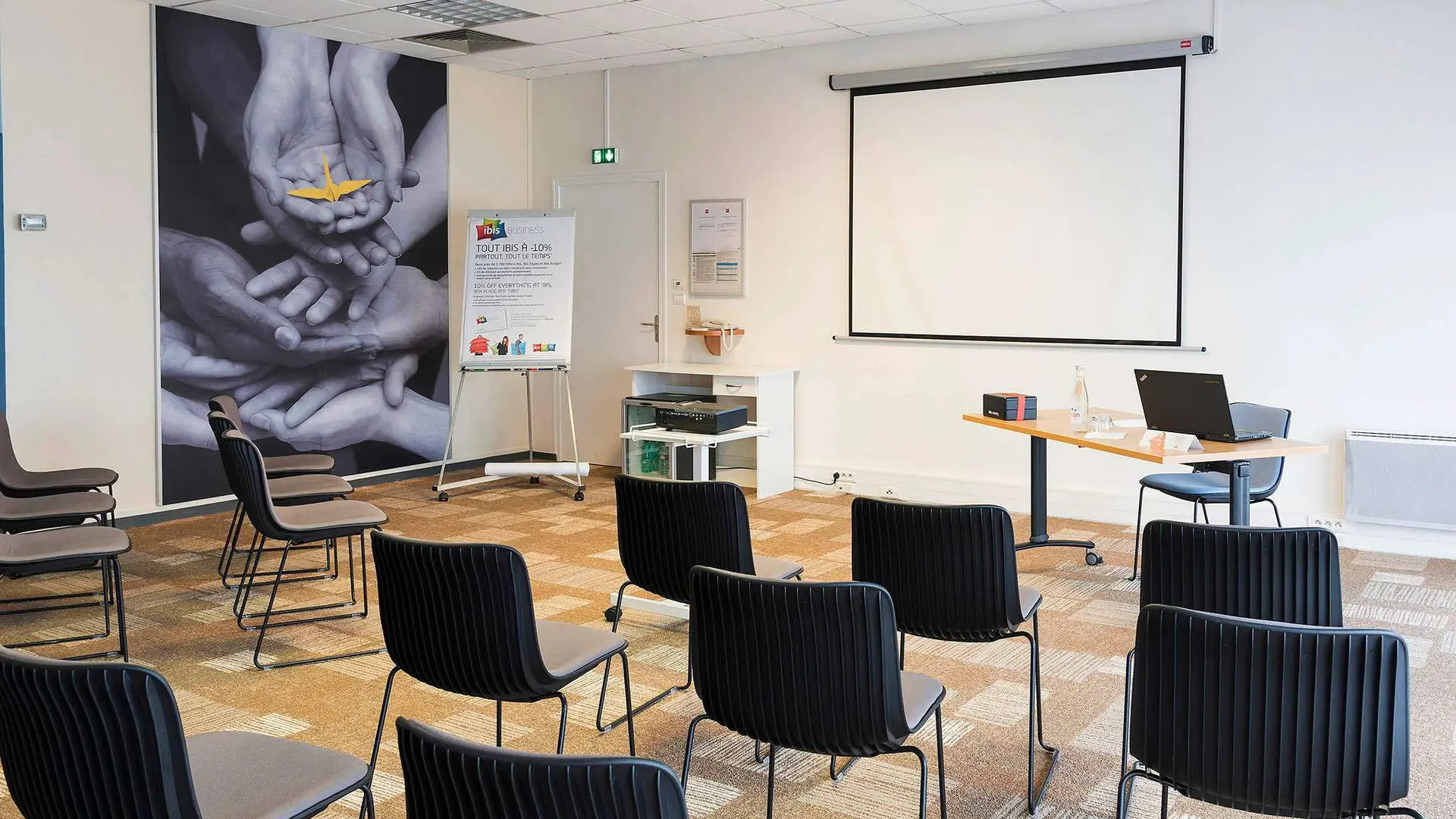 Salle de réunion 006