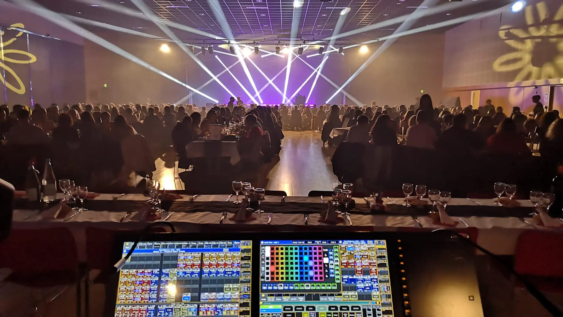 004 FB©Prime Creation Events